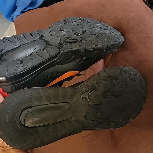 Nike - Picture 7 of 10